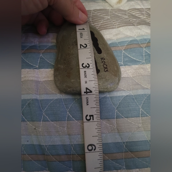 𝑴𝒊𝒄𝒌𝒆𝒚 𝑴𝒐𝒖𝒔𝒆 & 𝑷𝒍𝒖𝒕𝒐 𝑯𝒂𝒏𝒅𝑷𝒂𝒊𝒏𝒕𝒆𝒅 𝑳𝒂𝒌𝒆 𝑹𝒐𝒄𝒌𝒔 - Picture 10 of 16